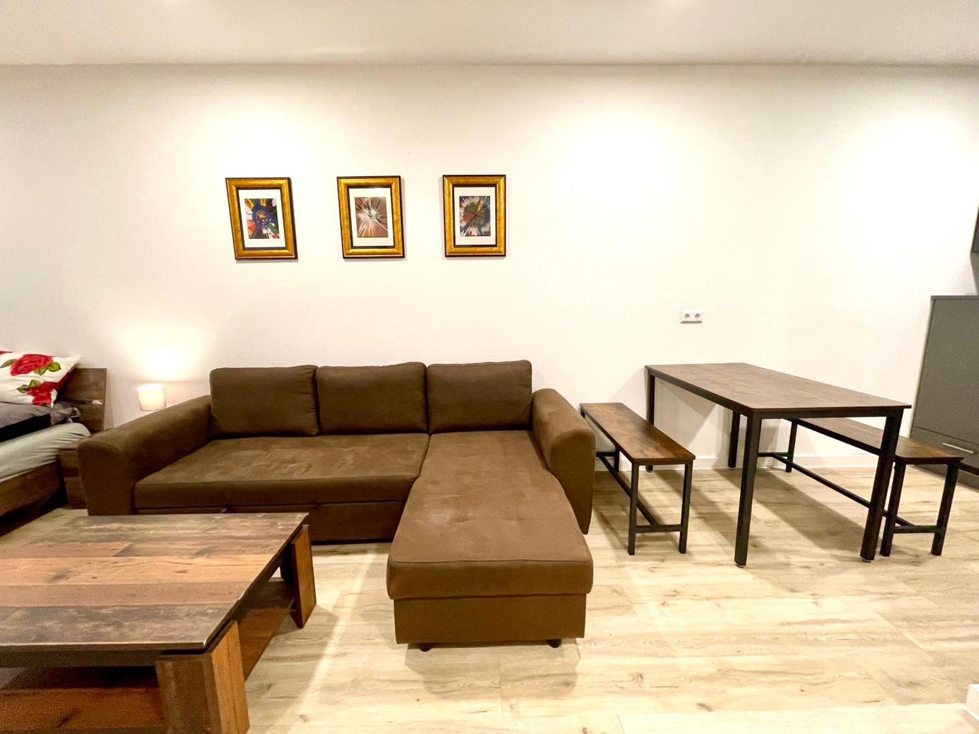 Apartment Neu Grosse Einzimmerwohnung Im Zentrum Goldstadt Schloessle Pforzheim