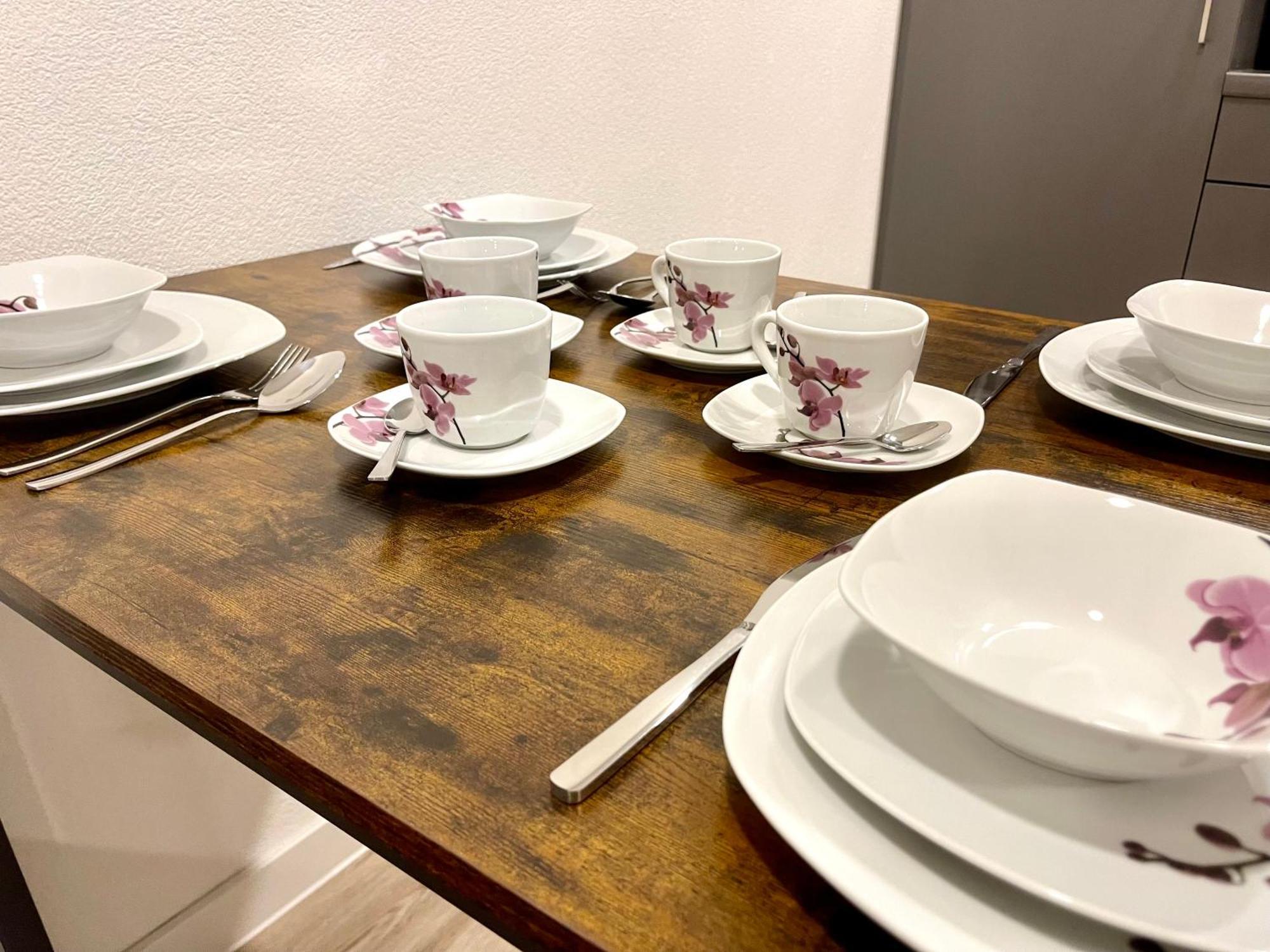 Apartment Neu Grosse Einzimmerwohnung Im Zentrum Goldstadt Schloessle Pforzheim