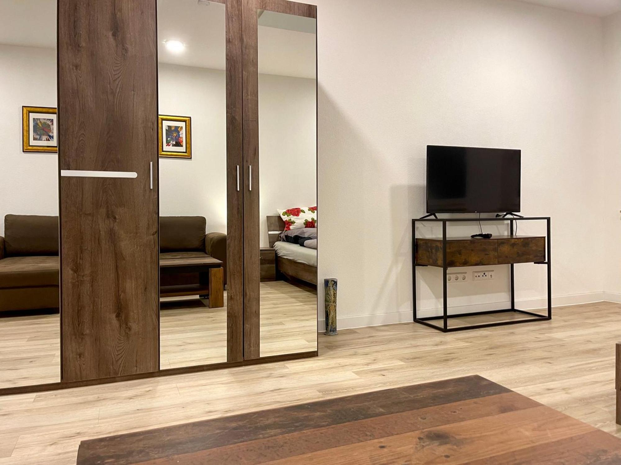 Neu Grosse Einzimmerwohnung Im Zentrum Goldstadt Schloessle Apartment Pforzheim